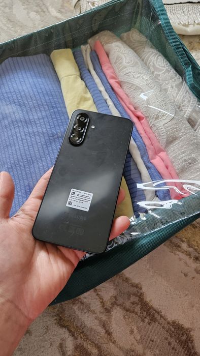 Samsung A17, 128 гб + в подарок адаптер