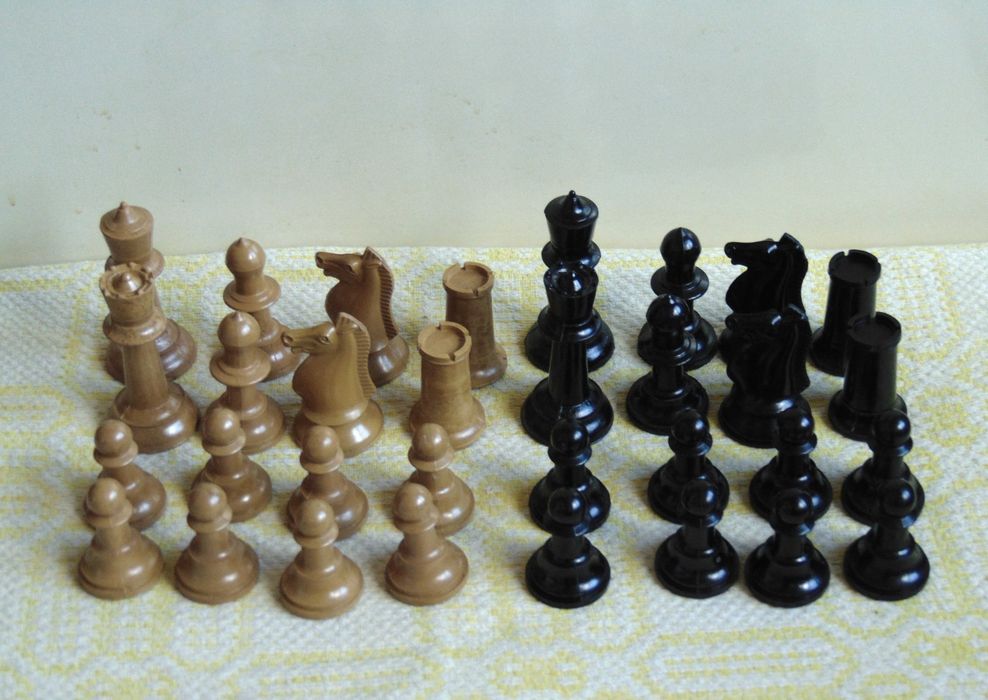 Бакелитови фигури за шах