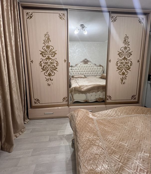 Двухспальная кровать
