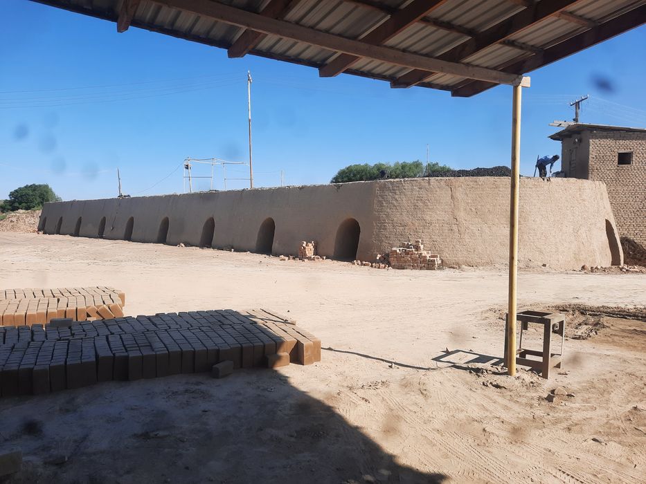 Gisht zavod sotiladi