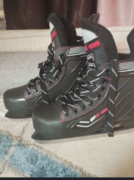 Коньки 40-43 размер