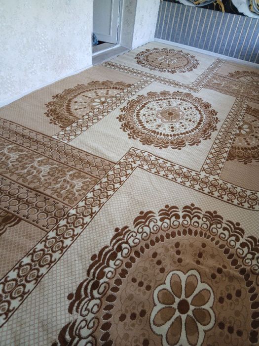 Продаётся ковер
длина 6 м
ширина 3 м
новый, не использовался
цена: 3 м