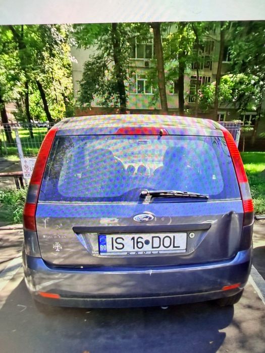 FORD Fiesta 2004 — imagine 2