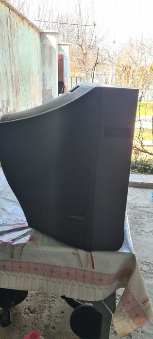 Продам телевизор