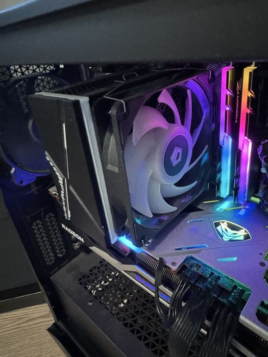 Vand PC gaming stare perfecta de functionare