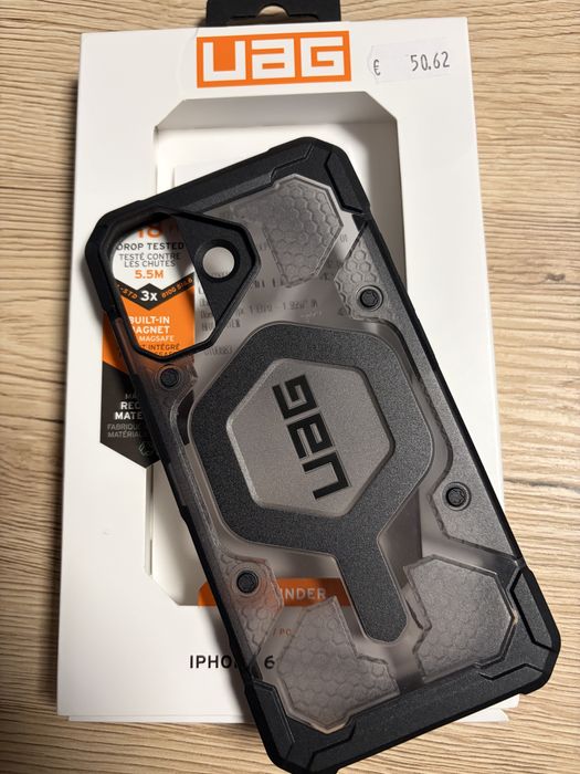 Кейс UAG за Iphone 17