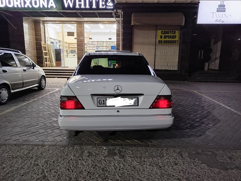 Mercedes benz W 124 Avtomat ( prayekt uchun yahshi variant)