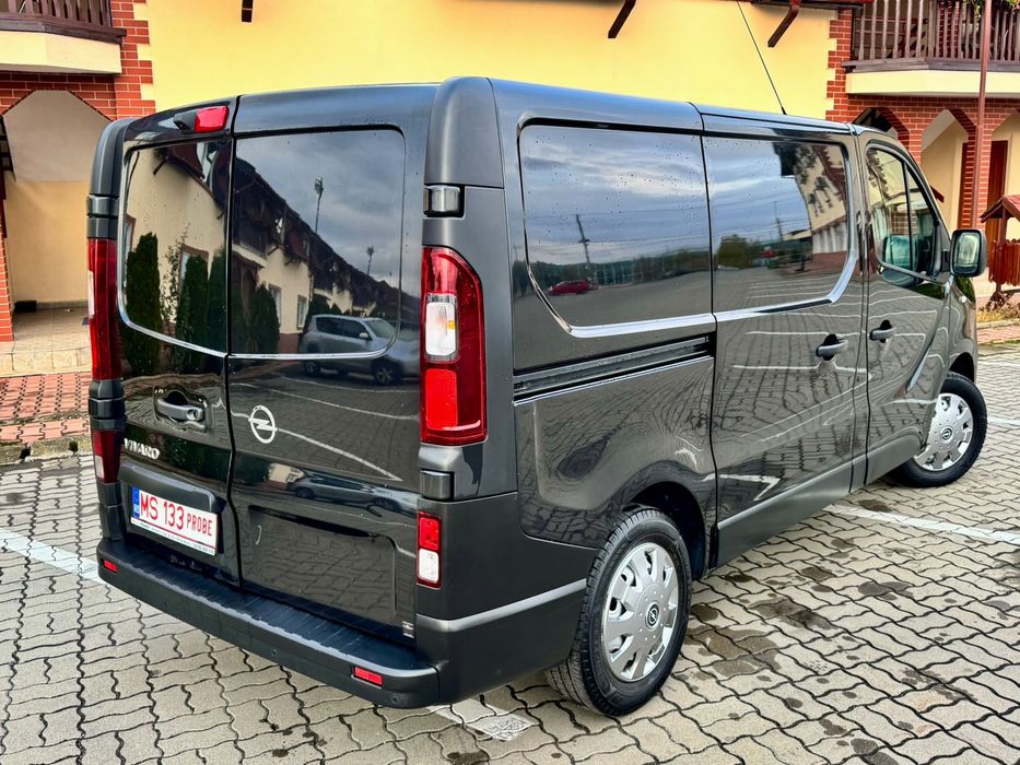 Opel Vivaro 2015