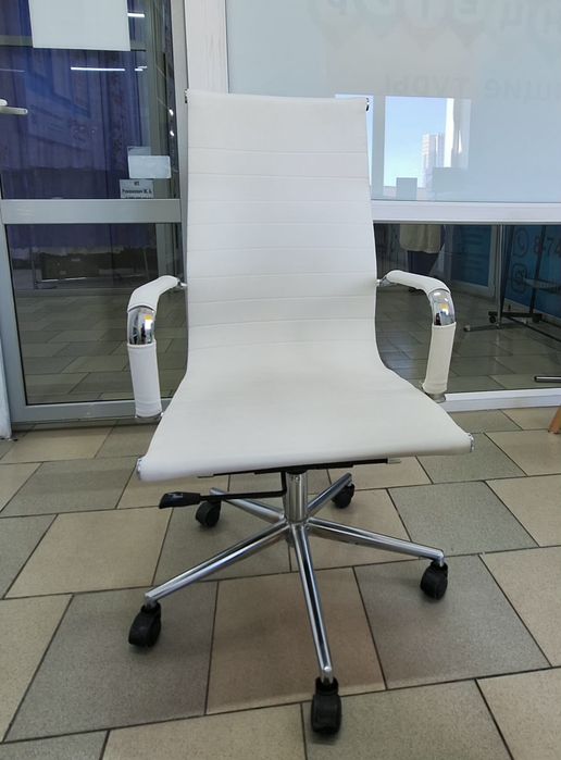 Продам офисную мебель