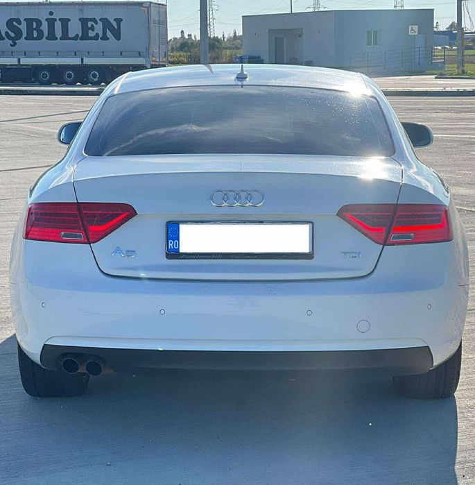 Vand Audi A5 in stare buna