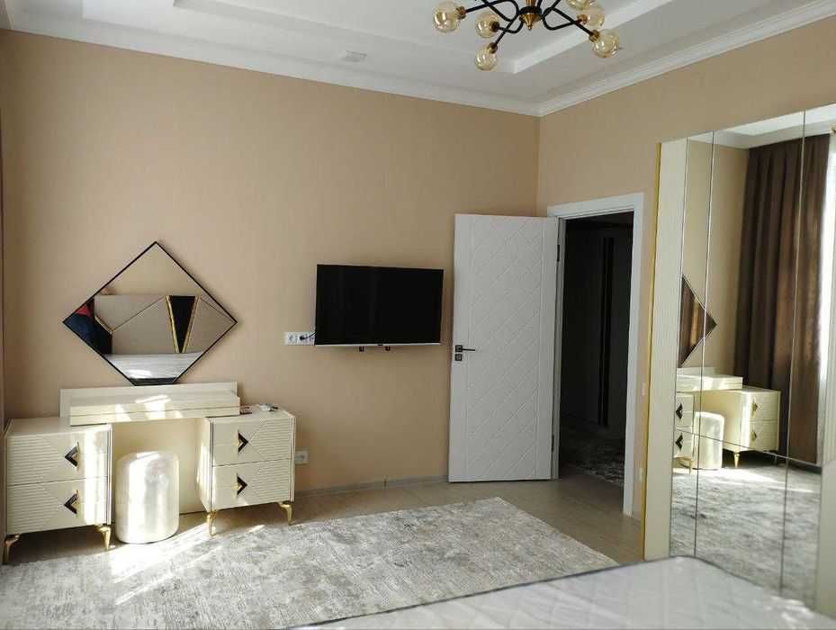 Бабура / Парк Бабура | 2-комн. 3 из 9 [M:0156]