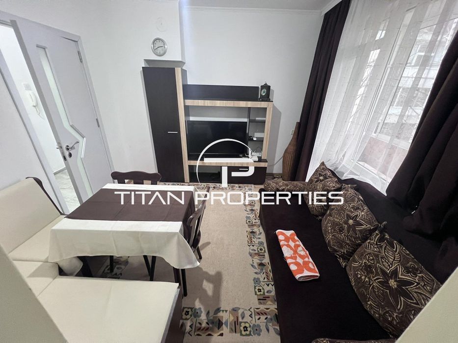 Дава се под наем Двустаен апартамент в Бургас, Център - 52 кв.м за 459 € - Снимка #4