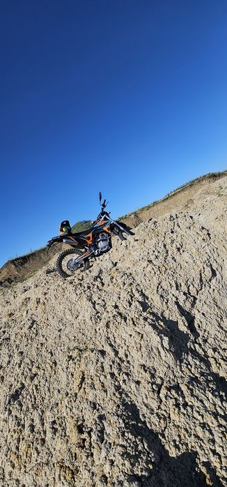 Продам мотоцикл эндуро