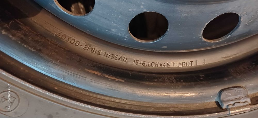 зимни гуми 195/65/15-4бр. с джанти 15x6JCHX45-4бр.