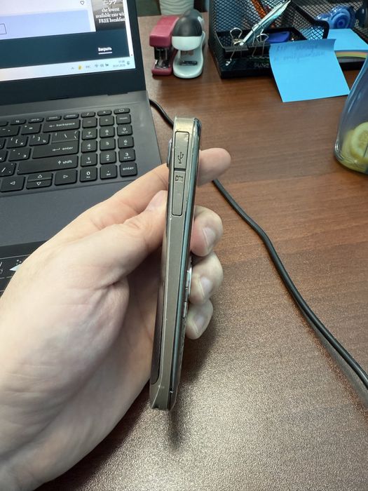 Продам легендарный раритетный Нокиа е72 в оригинале