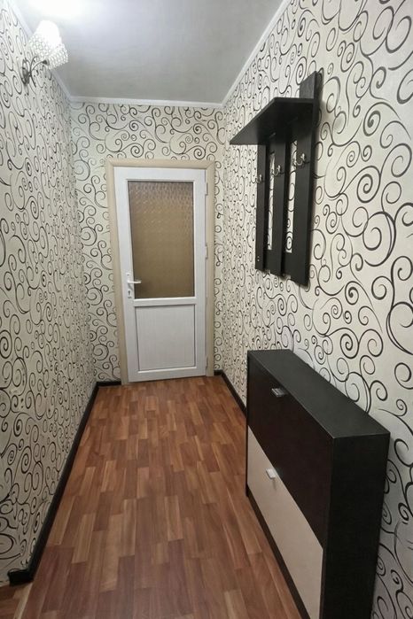 Продается 2 комн на 32 квартале.