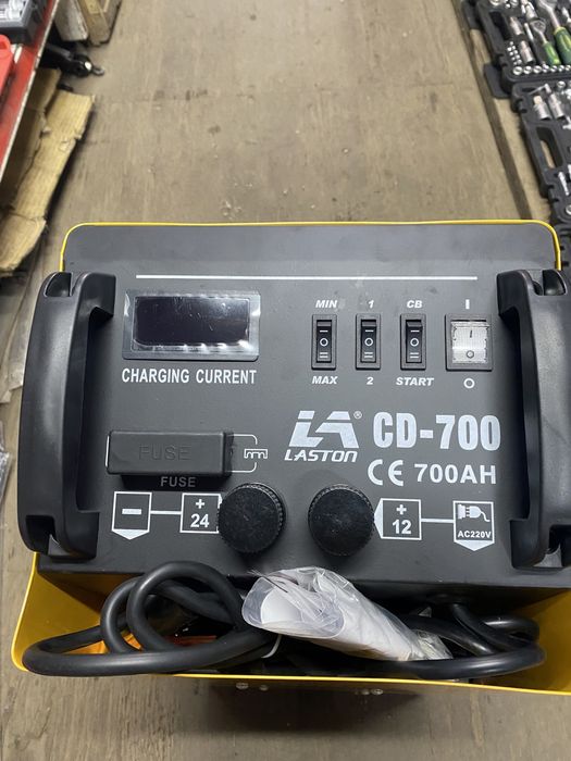 Зарядное / пусковое устройство