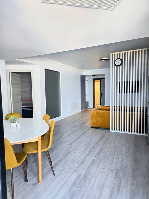 Vand Apartament 2 Camere cu loc de parcare White Titanic