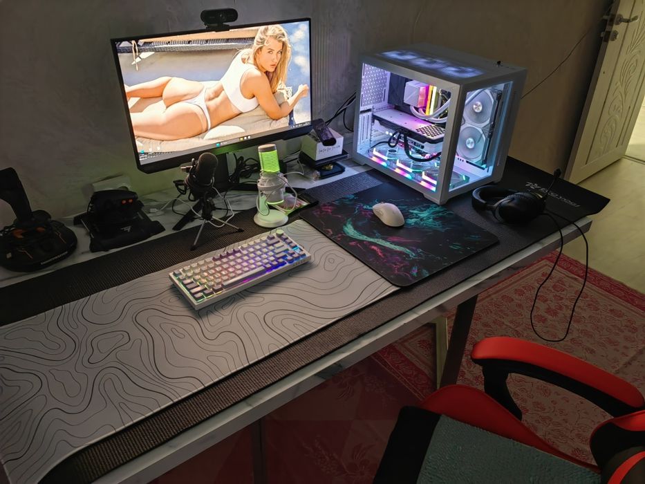 Игровой ПК в белом цвете