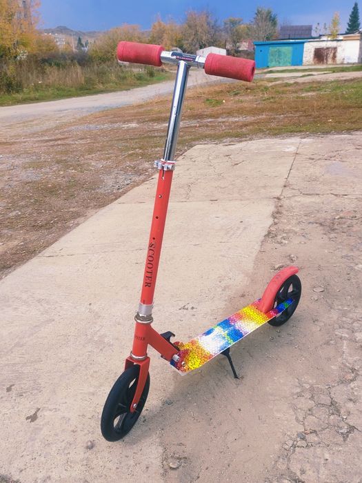 Продам самокат,хорошее состояние!