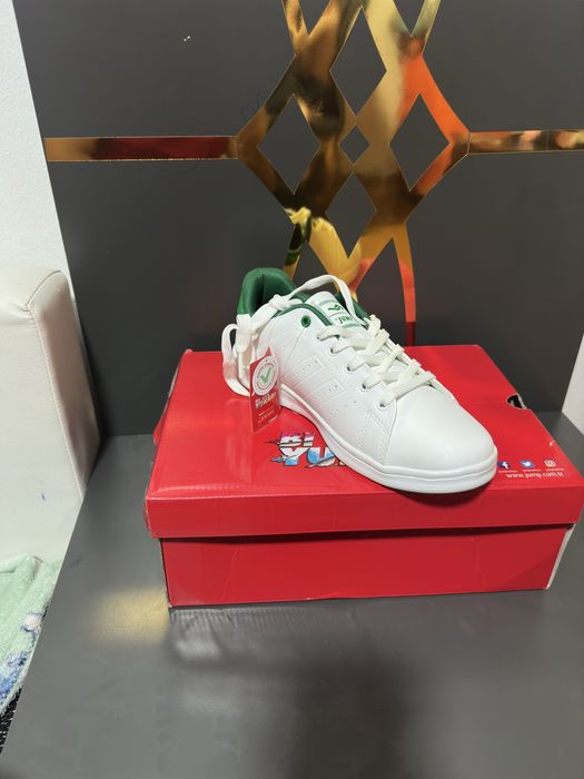 Adidasi nr 37 albi