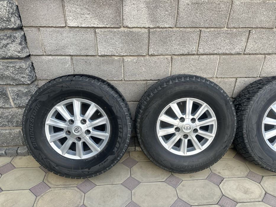 Продам диски с резиной комлпект