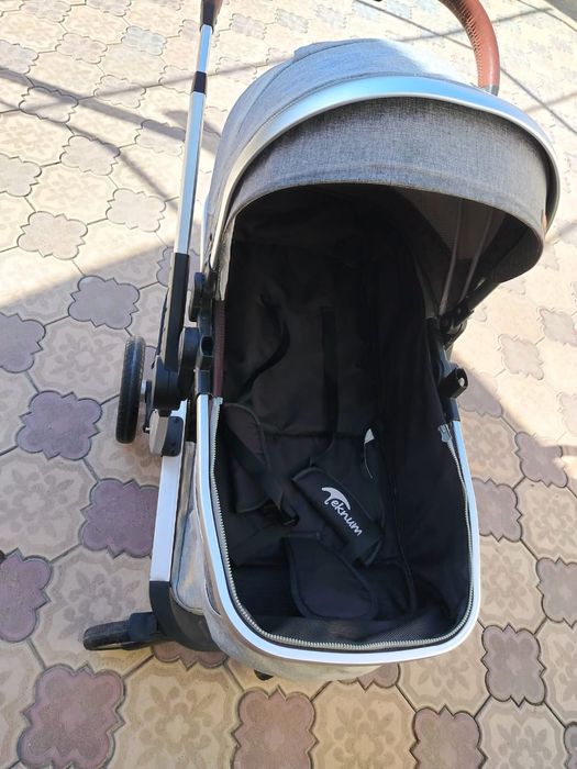 Коляска трансформер в хорошем состоянии.