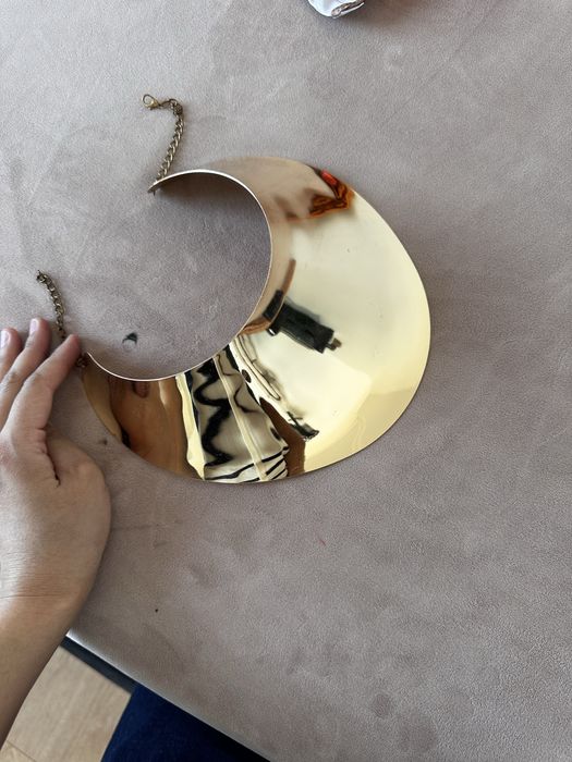 Украшение на шею