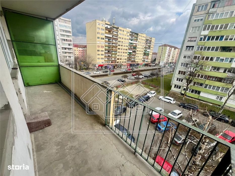 Apartament 3 camere pe Mihai Viteazu, la cheie, disponibil imediat