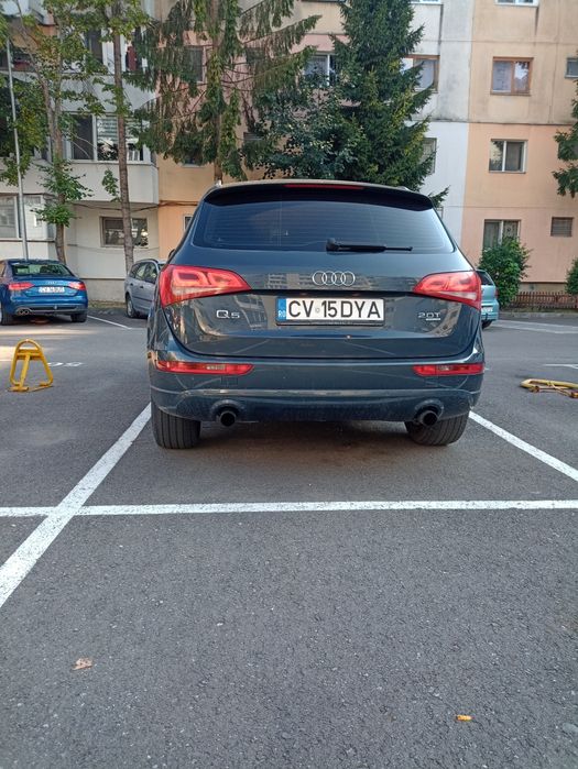 Vînd Audi Q5 2.0 TFSi