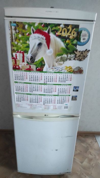 Продам холодильник