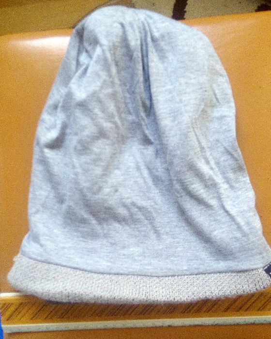 5 Caciuli fesuri pt. SKY si copii fulare