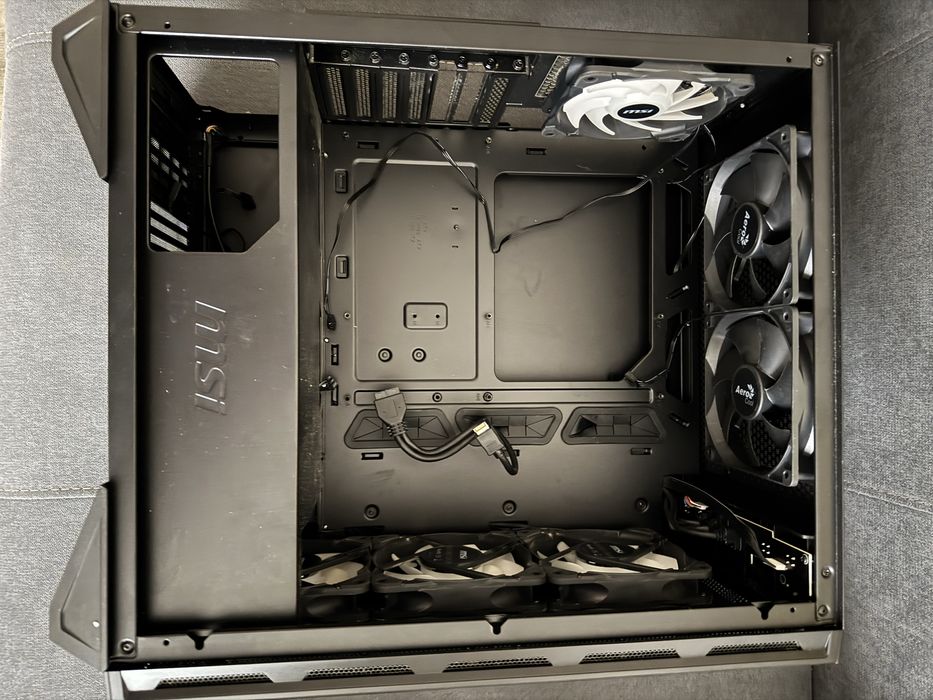 Корпус MSI gungnir 110r