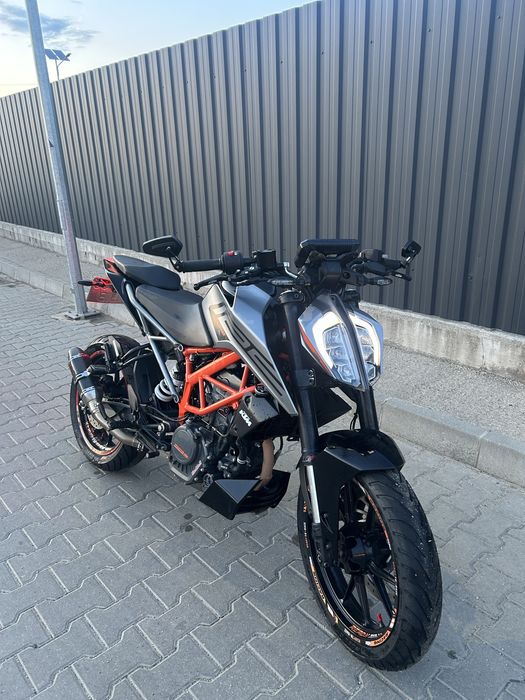 Ktm duke 125 2021 A1