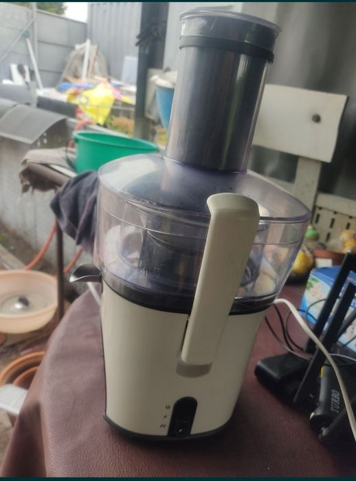 Продам соковыжималку