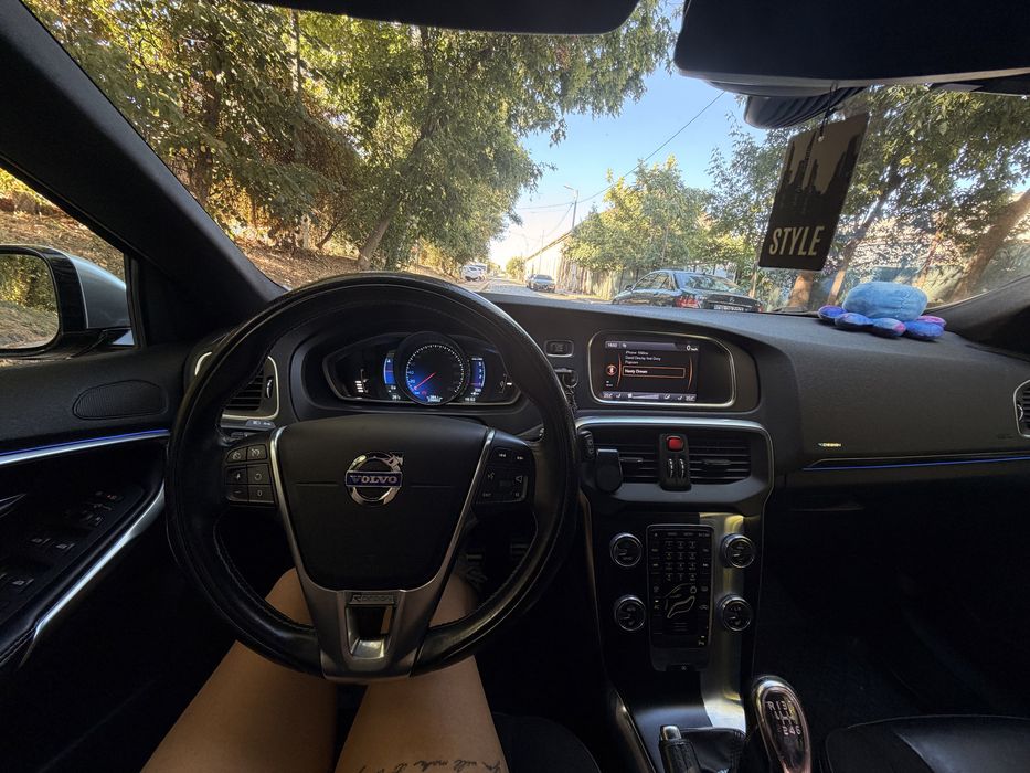 VOLVO V40 2014 — imagine 5