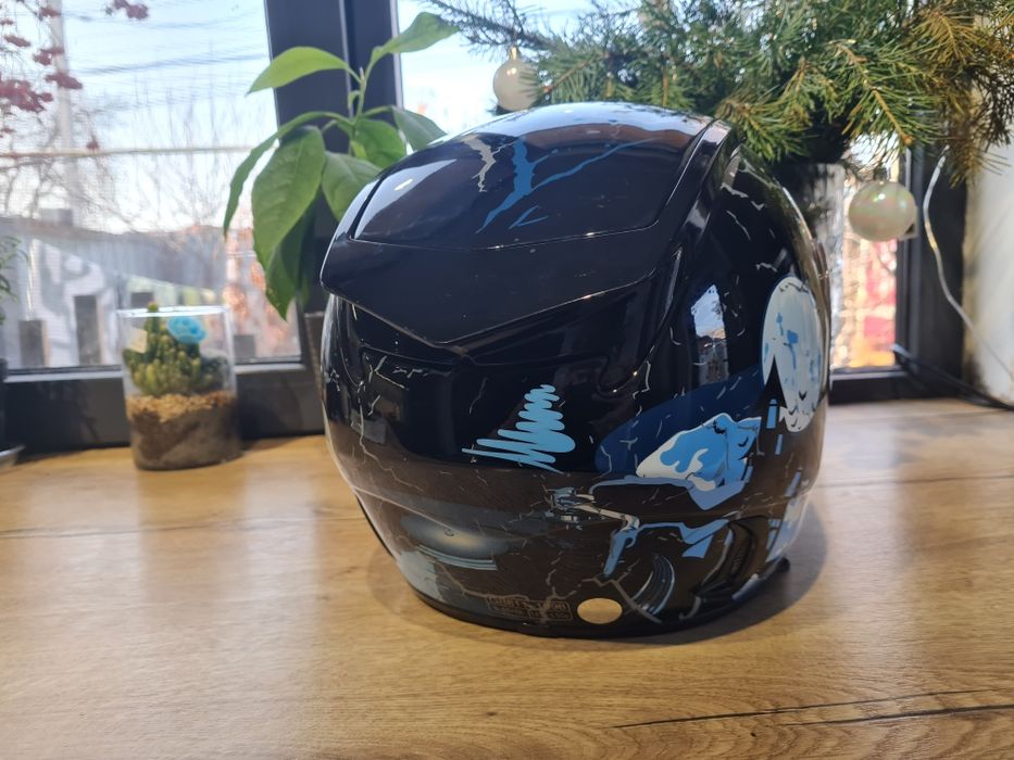 Продам шлем для мотоцикла, мопеда и тд.