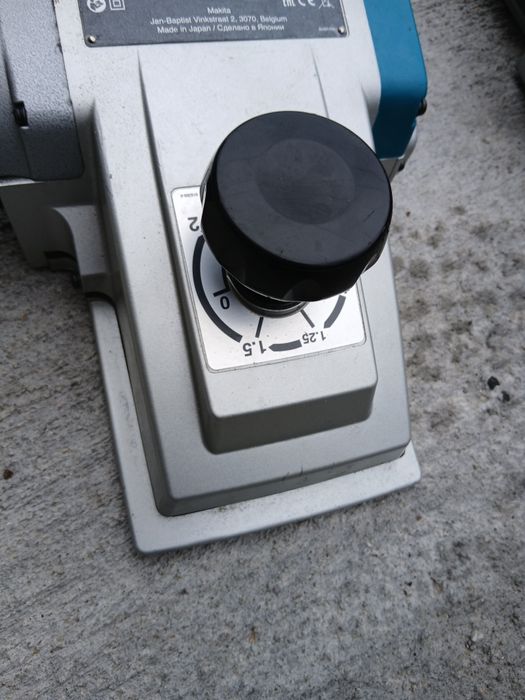 Електрически рендета Makita 1200вата 1806B