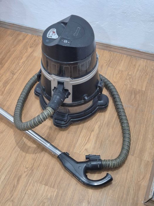 Продам Roboclean пылесос