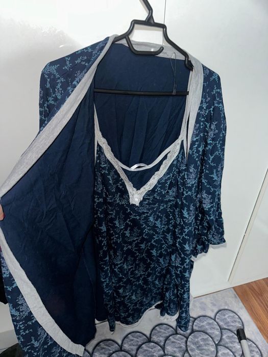 Продам вещи 54-56р