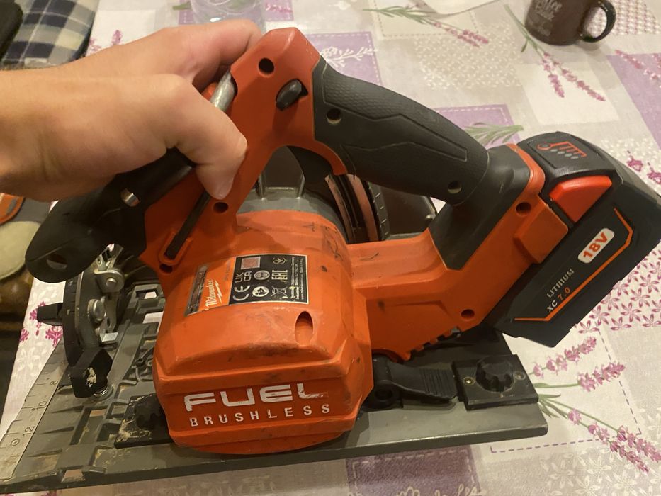 Vand circular Milwaukee