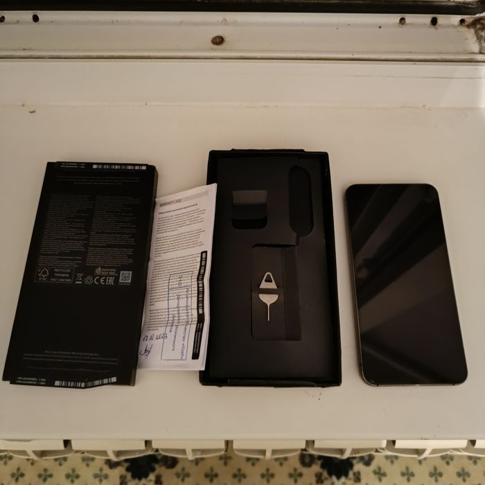 Samsung s 23 8/128