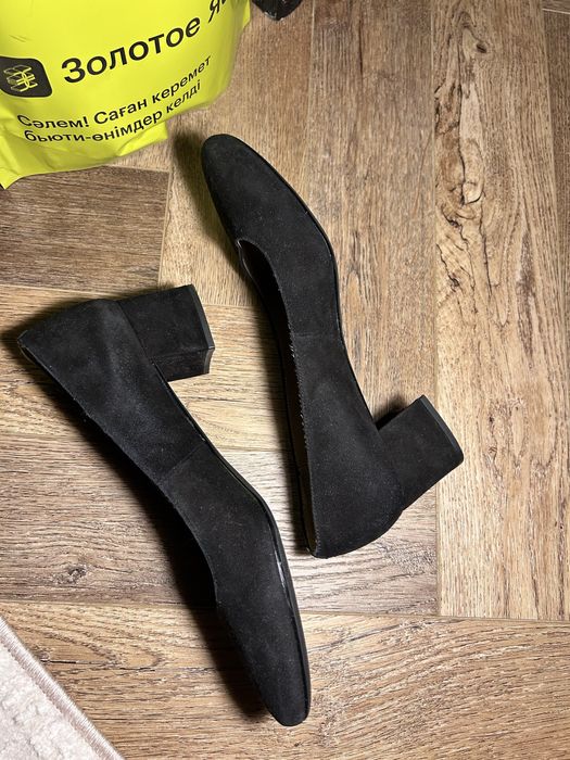 Замшевые туфли Unisa, Испания, 38.5, черные