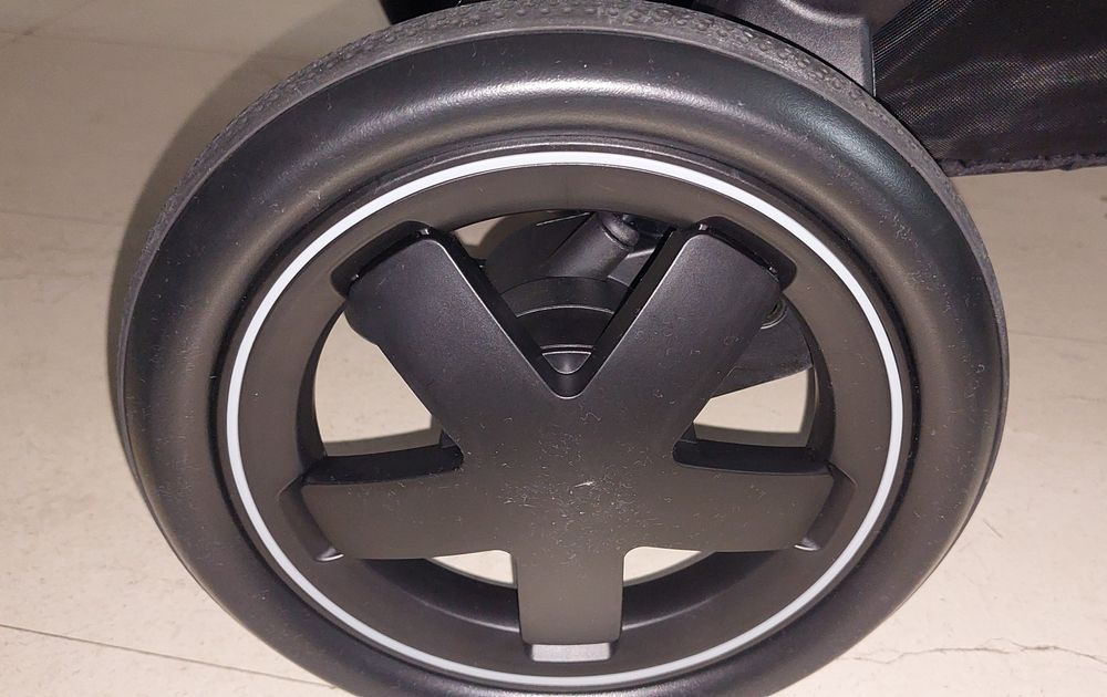 ЧИСТО НОВА ! Детска/бебешка количка "Maxi cosi" Adorra 2 Luxe