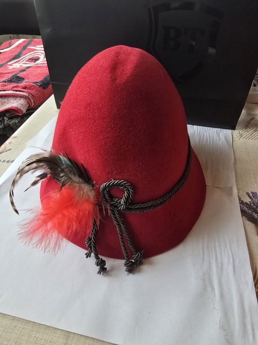 Pălărie tiroleză Fedora/pălării roșii