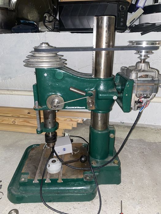 Сверлильный станок