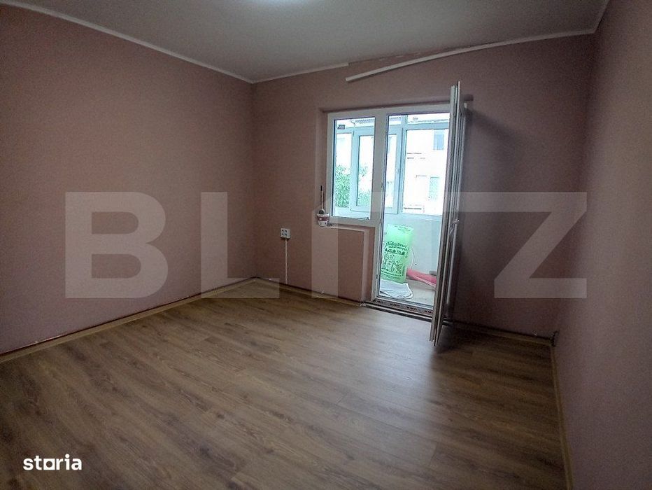 Apartament renovat cu 2 camere decomandate si garaj in Dumbrava Nord Z — fotografia 3