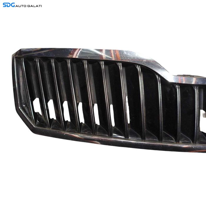 Grila Centrala Superioara de pe Bara Spoiler Fata Skoda Superb 2 Facelift 2013 - 2015 Cod 3T0853668B (Prezinta o fisura) [LS0366]