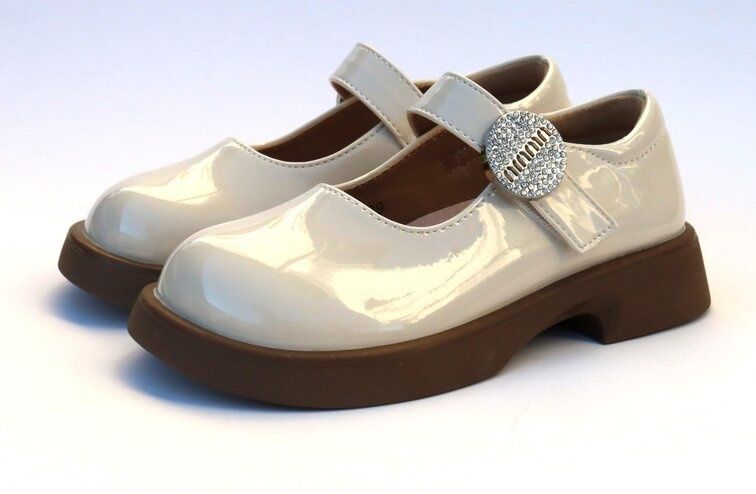 НОВО! Детски официални обувки- бежови