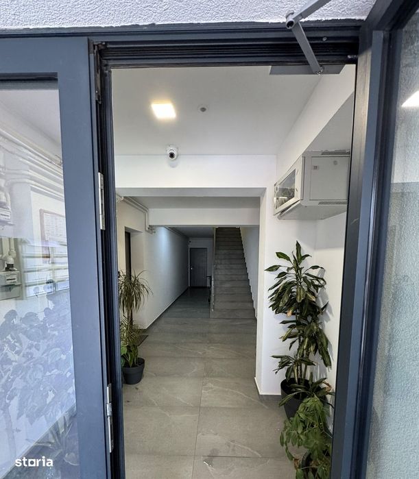 Apartament cu 3 camere, loc parcare, centrala, AC - zona Damila